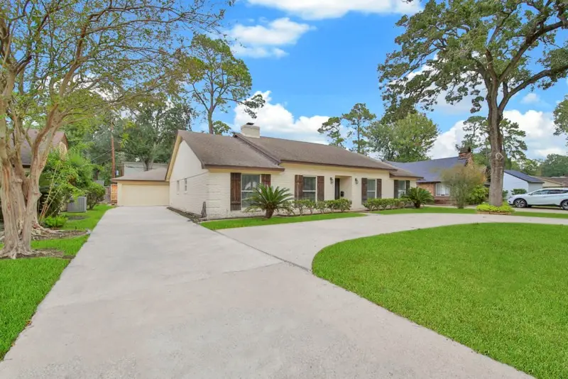 10042 Briar Forest Drive, Houston, TX 77042 - Image #3