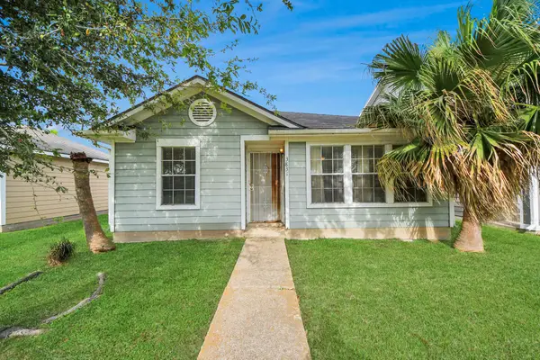 3831 E Traditions Court, Houston, TX 77082