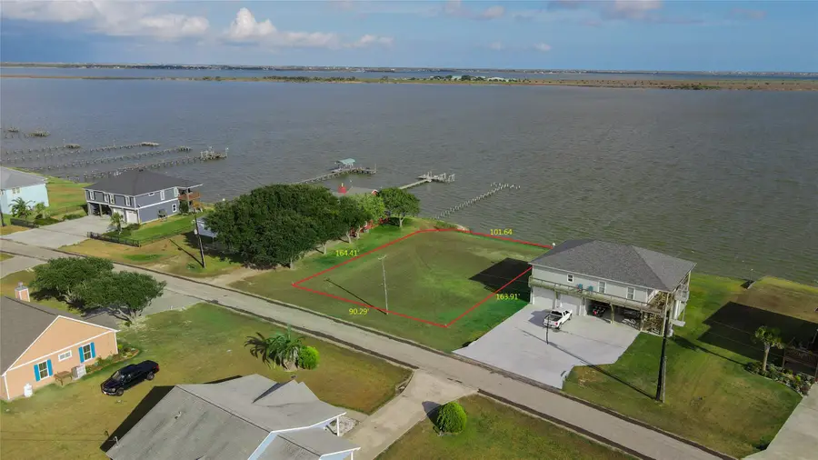 1664 W Bayshore Drive, Palacios, TX 77465 - #3