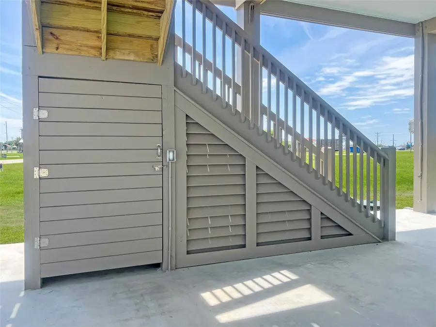 1985 Pedregal Drive, Crystal Beach, TX 77650 - Image #3