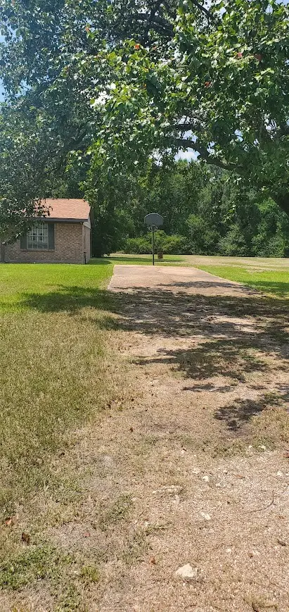 9723 Willow Street, Houston, TX 77088