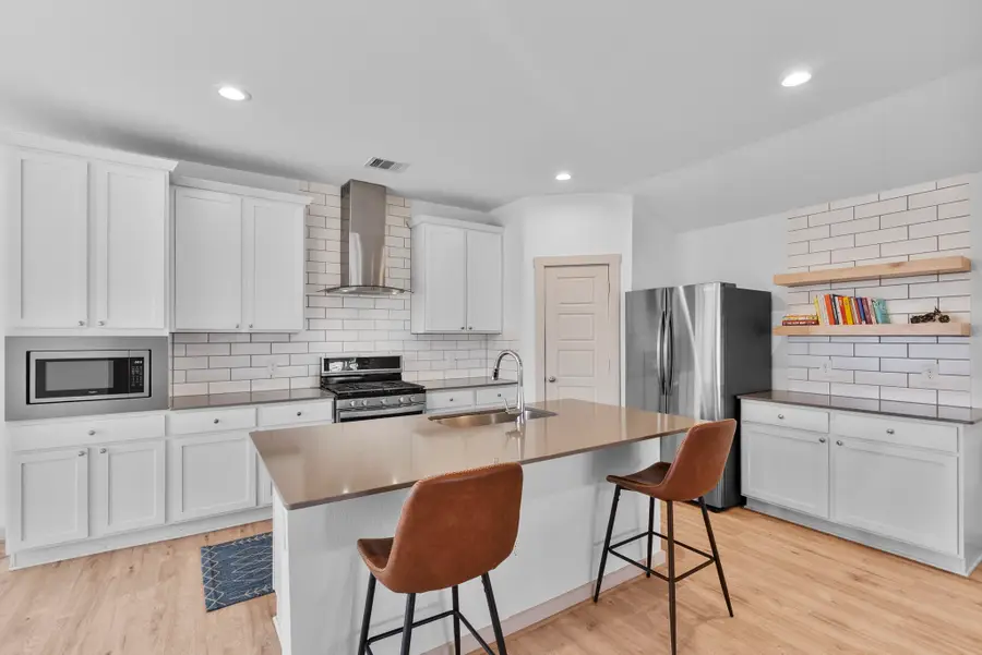 12709 Sainsbury Drive, Houston, TX 77047 - Image #2