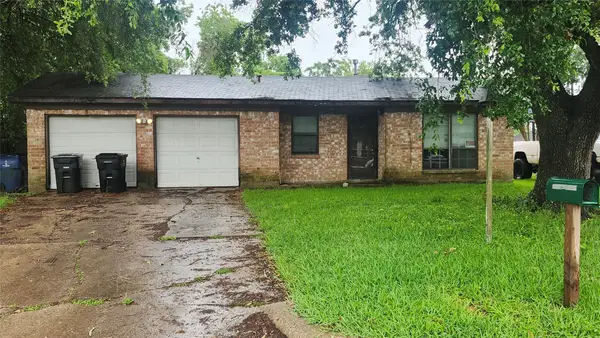 509 Debbie Lane, Alvin, TX 77511