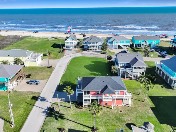 2727 Gillespie, Crystal Beach, TX 77650