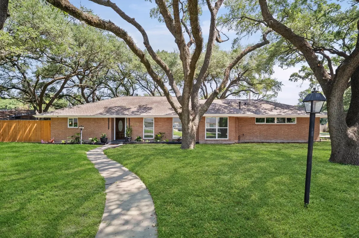7702 Nairn Street, Houston, TX 77074 - #1