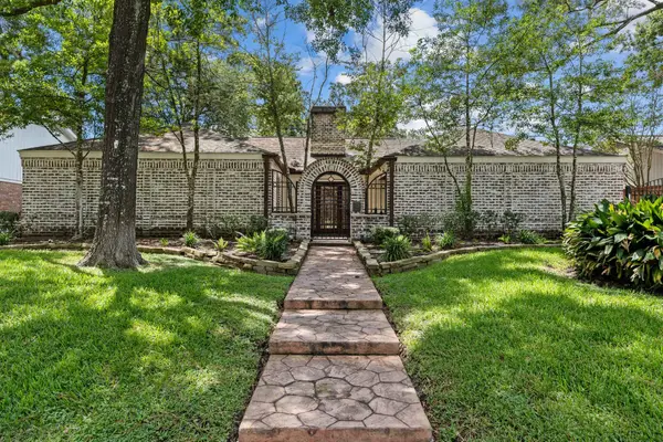 10007 Cedar Creek Drive, Houston, TX 77042