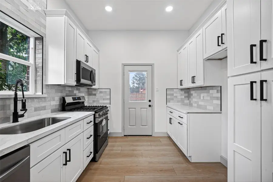1522 New Cedars Drive, Houston, TX 77062 - #2