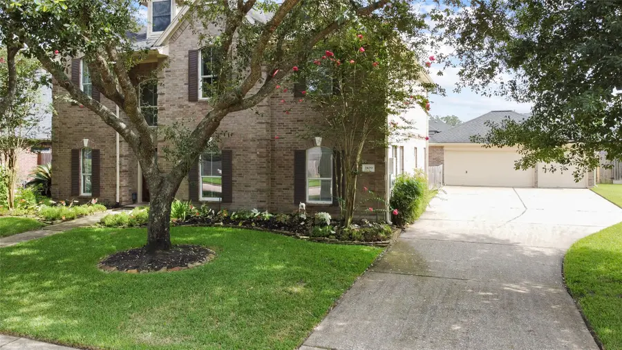 2829 Fairway Drive, Friendswood, TX 77546 - Image #2