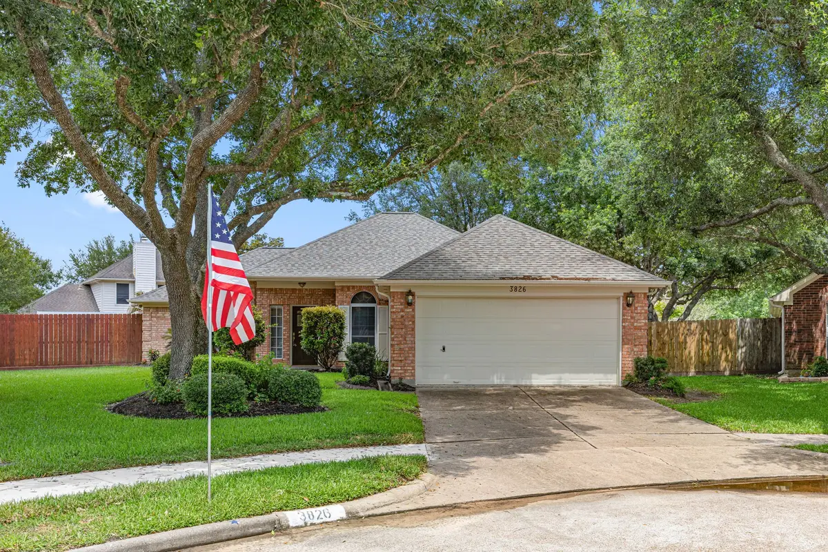 3826 Pin Oak Drive N, Pearland, TX 77581 - #1