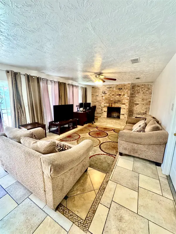 11306 Lovebird Lane, Houston, TX 77067