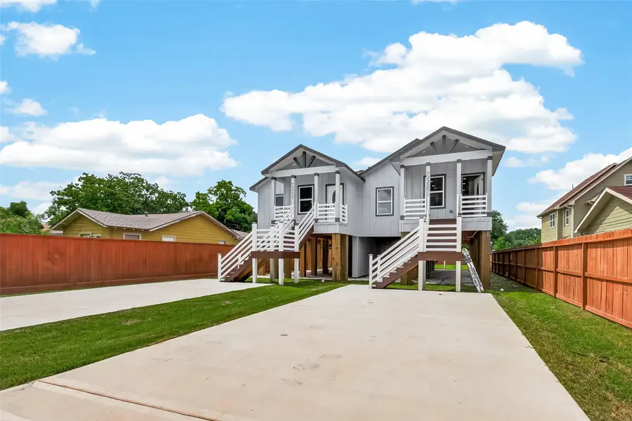 7222 Philibert Lane #A/B, Houston, TX 77028 - #3