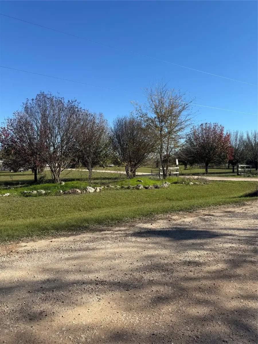 7308 New Church Cemetery Road, Hearne, TX 77859 - Image #2