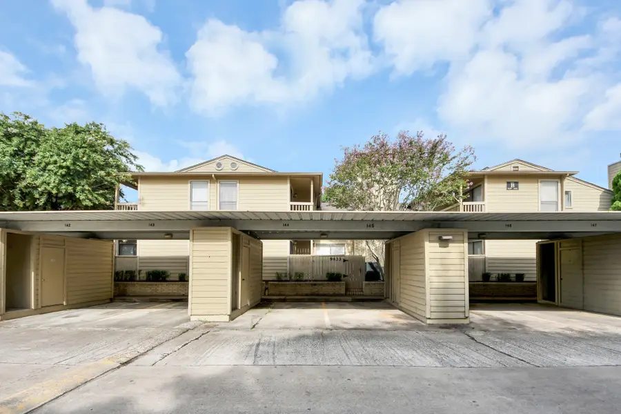 9433 Pagewood Ln, Houston, TX 77063 - #2