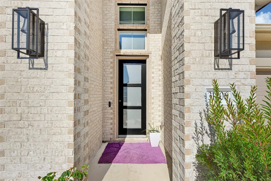 31406 Beacon Cove Trail, Fulshear, TX 77441 - Image #3