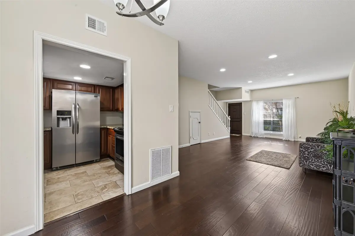 1805 Stoney Brook Dr Drive #103, Houston, TX 77063 - Image #1