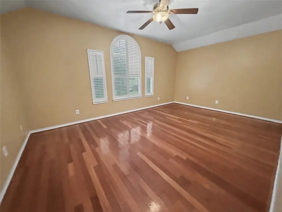 914 Chase Creek Circle, Bacliff, TX 77518 - #2