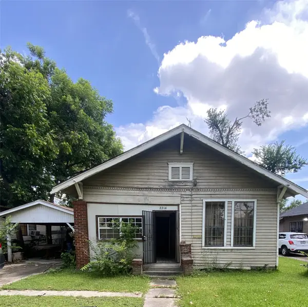2214 Lee Street, Houston, TX 77026