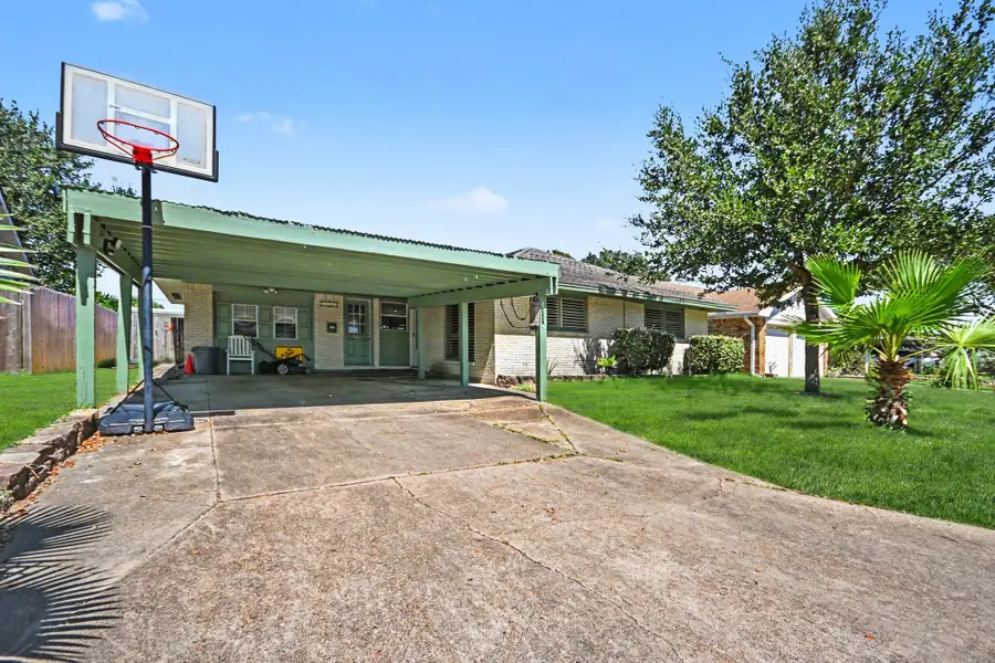 6814 Fairway Drive, Galveston, TX 77551 - #2