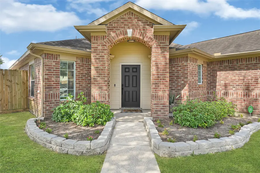 9135 Creekside Drive, Hitchcock, TX 77563 - #3