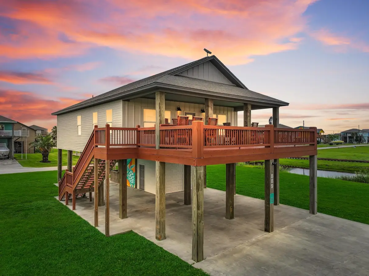 889 Mr G Street, Crystal Beach, TX 77650 - #1