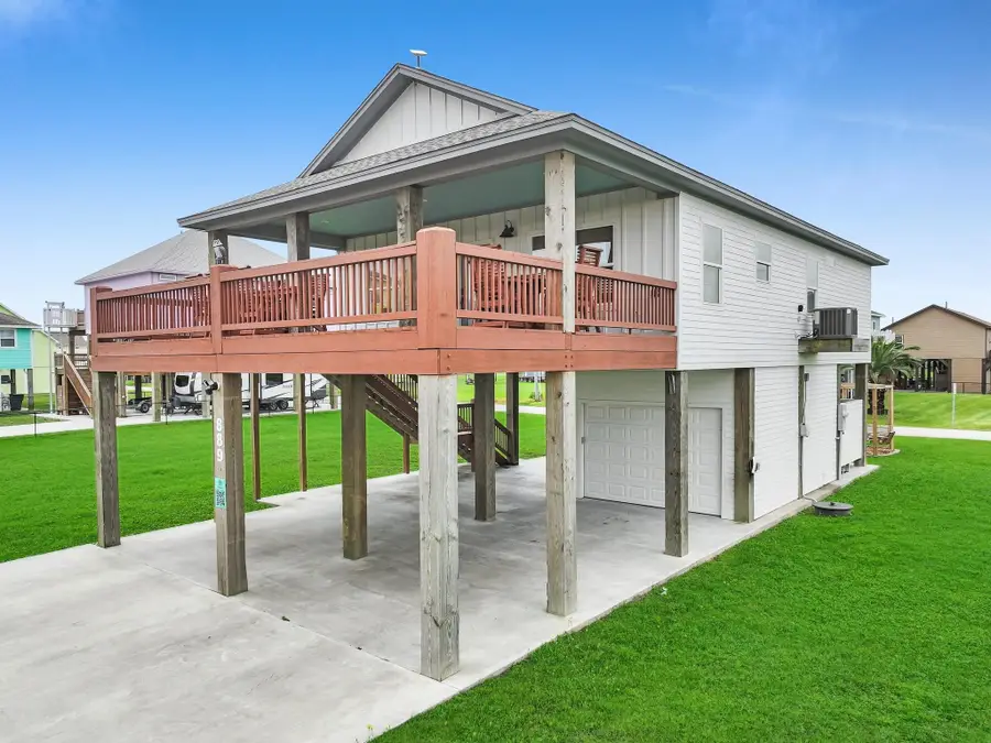 889 Mr G Street, Crystal Beach, TX 77650 - #2