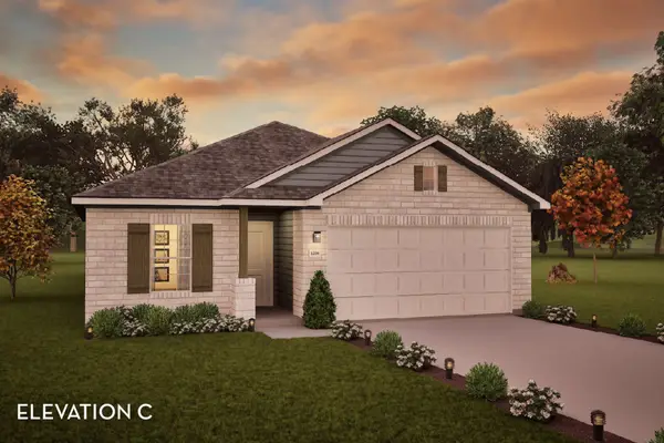 900 Woodhaven Lakes Drive, La Marque, TX 77568