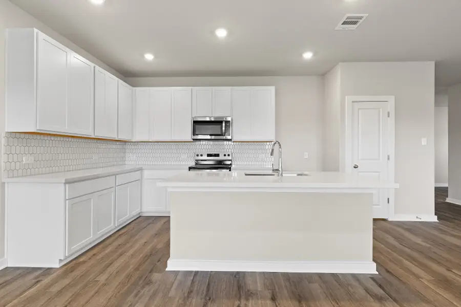 2490 N Heritage Drive, Dayton, TX 77535 - #3