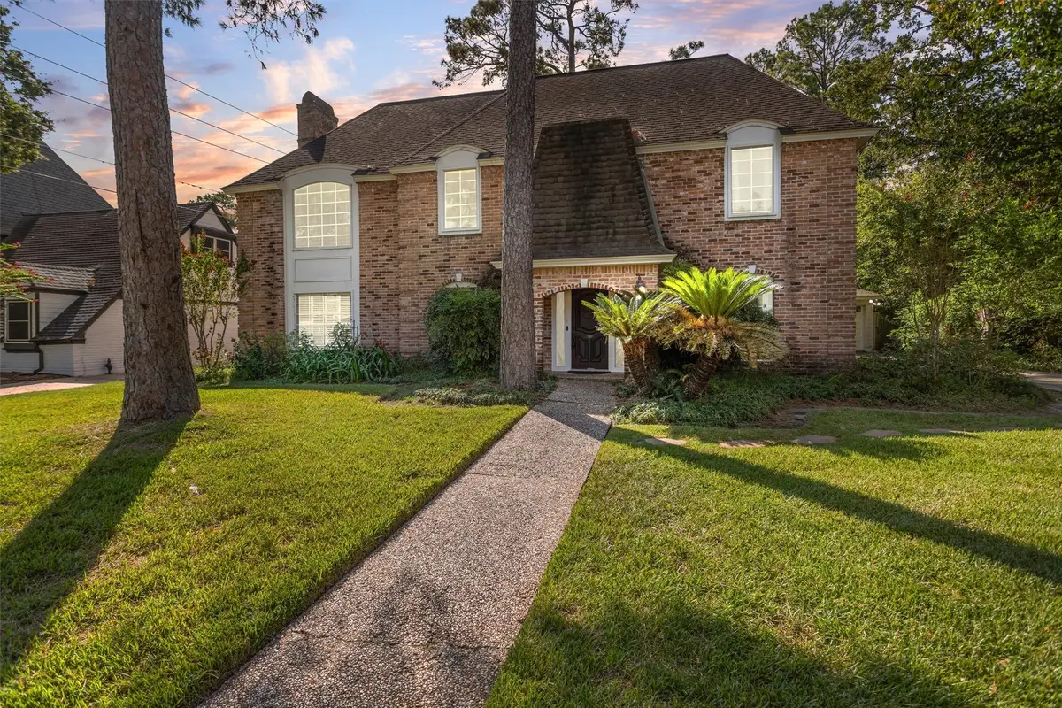 5611 Pebble Springs Drive, Houston, TX 77066 - #1