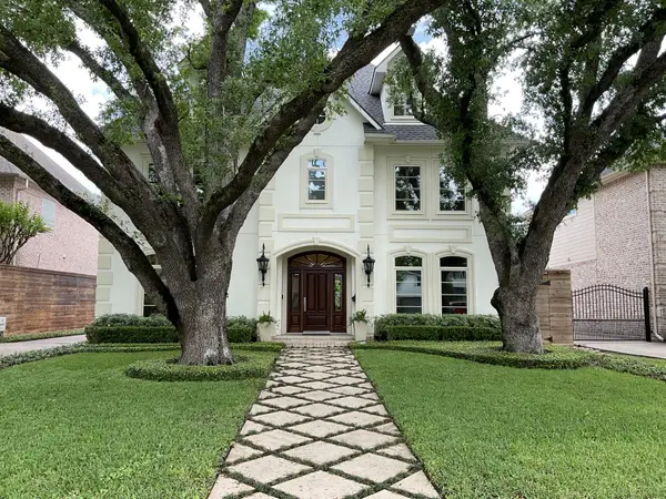 4534 Beech Street, Bellaire, TX 77401