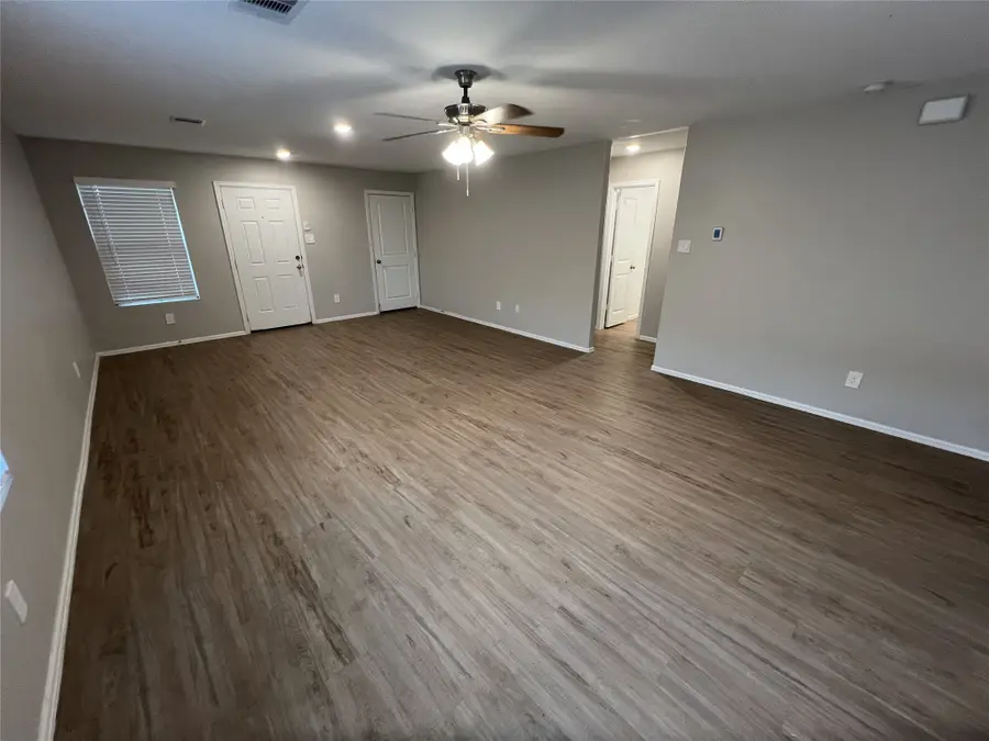 132 Pine Bend Court, Magnolia, TX 77354 - Image #3