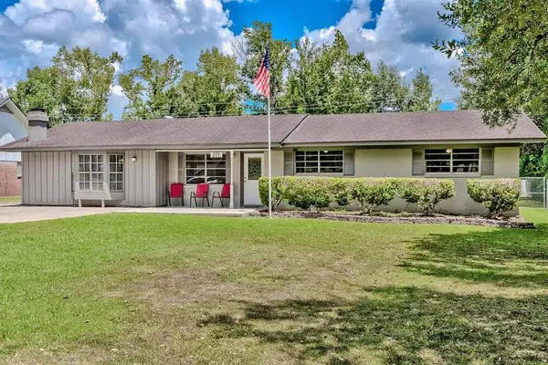375 Neel Avenue, Lumberton, TX 77657