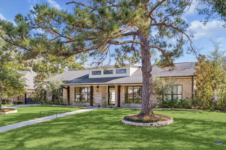 2926 Fontana Drive, Houston, TX 77043 - Image #2