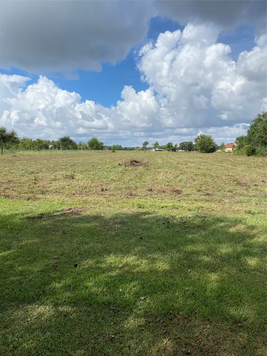 900 Avenue B, Bay City, TX 77414 - #2