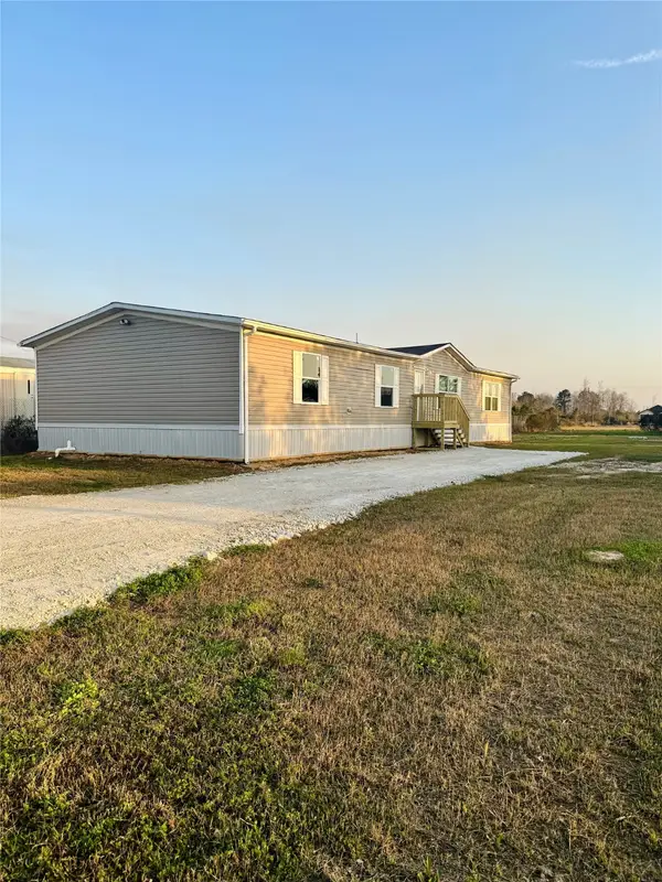 87 Road 5132, Cleveland, TX 77327