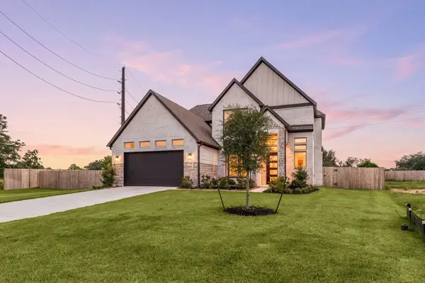 349 Covey Lane, Sealy, TX 77474