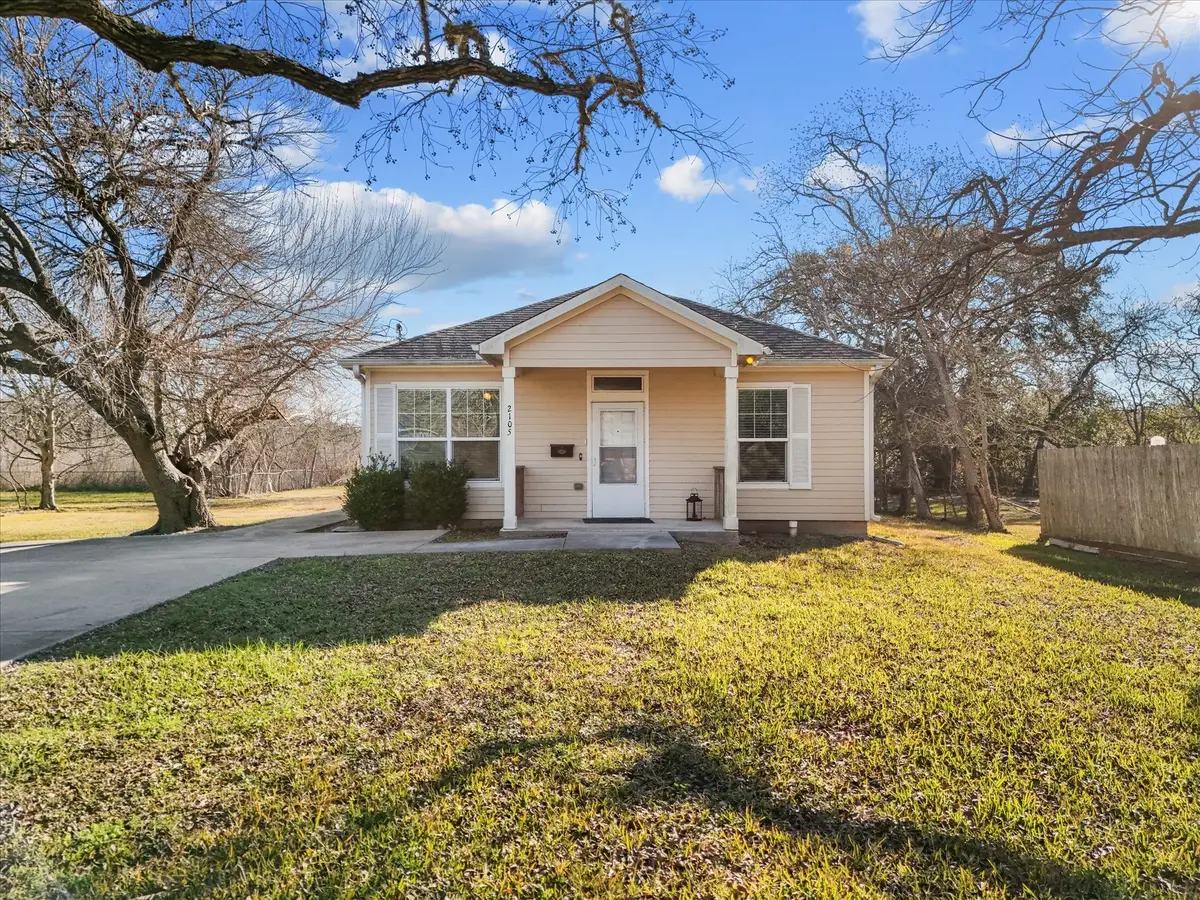 2105 Howell Avenue, La Marque, TX 77568 - Image #1