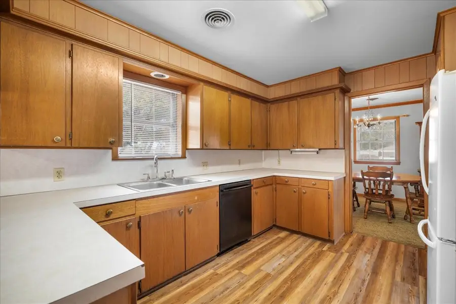 721 Concordia B Drive, Bellville, TX 77418 - #3