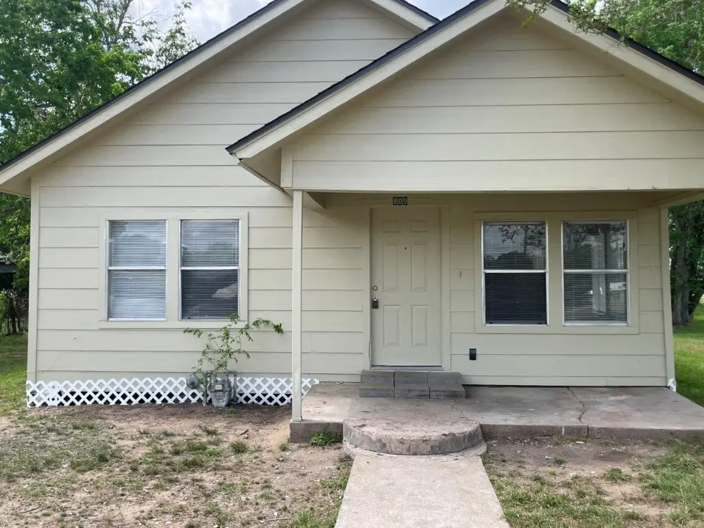 809 19th Street, Hempstead, TX 77445 - #1