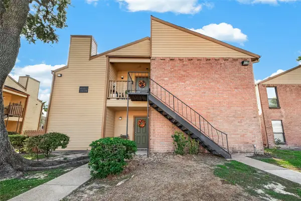 16111 Aspenglenn Drive #208, Houston, TX 77084