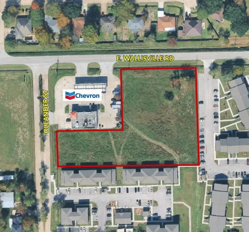 2404 E Wallisville Road, Highlands, TX 77562 - #1