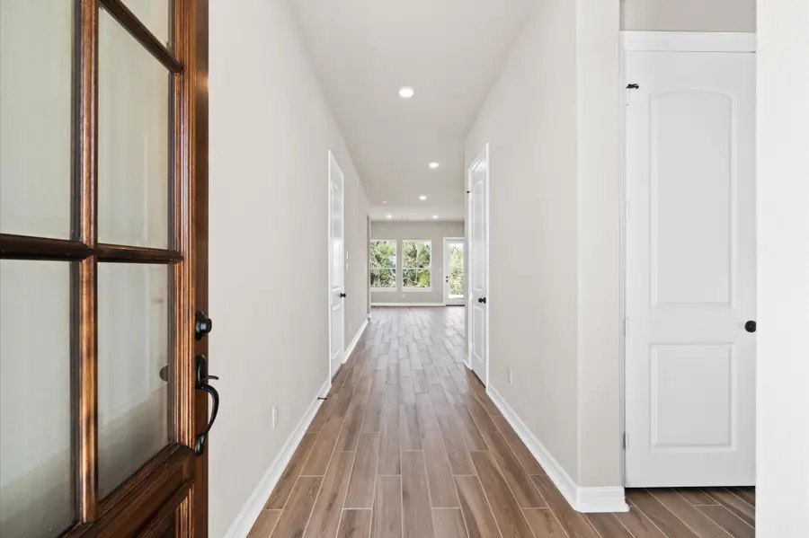 1613 Carefree Circle, Seabrook, TX 77586 - Image #2