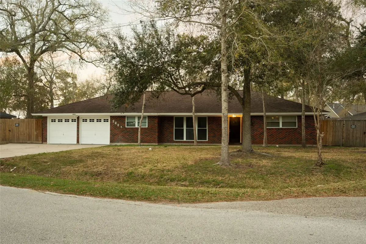 2921 Oak Drive, Dickinson, TX 77539 - #1