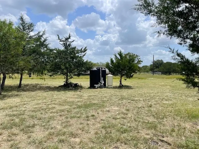 2937 Cr 420, Waelder, TX 78959 - Image #1
