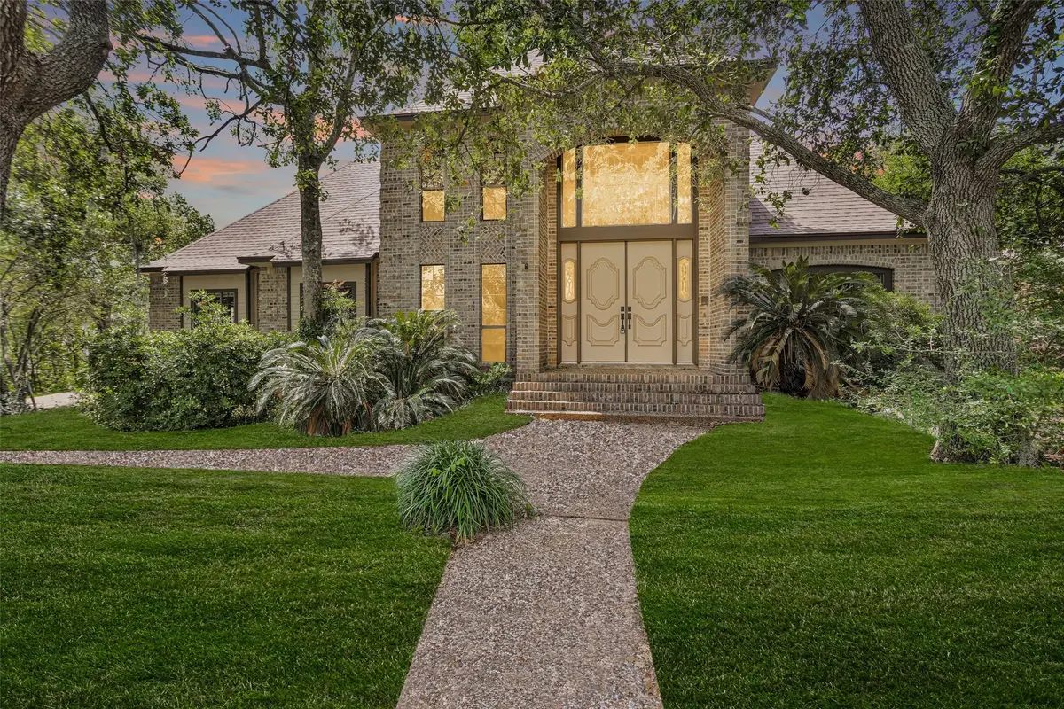 2607 Rip Van Winkle Dr, Pearland, TX 77581 - #1
