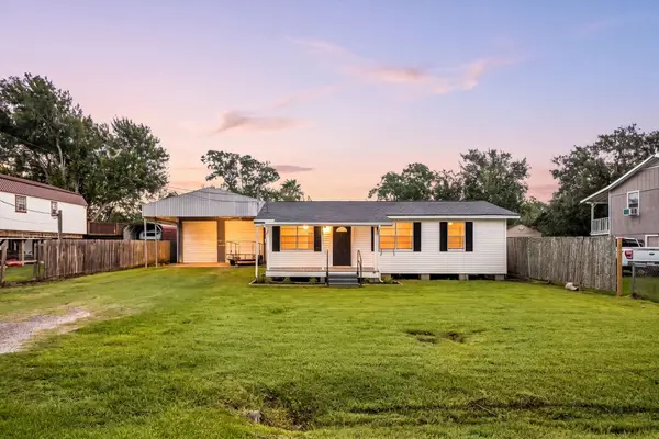 221 11th Street, Dickinson, TX 77539