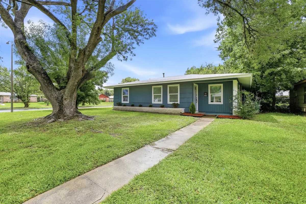 5638 Simsdale Street, Houston, TX 77033 - #1