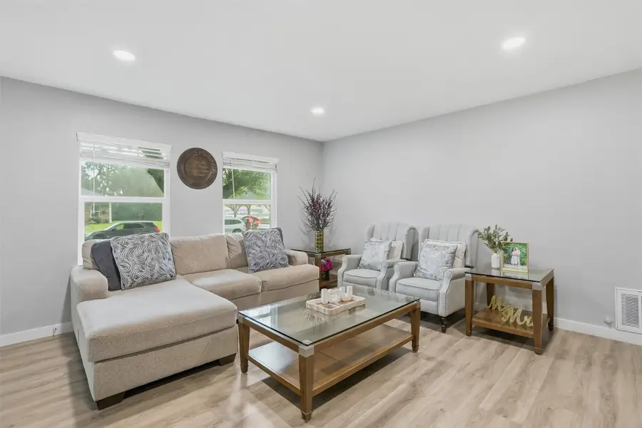5638 Simsdale Street, Houston, TX 77033 - #2