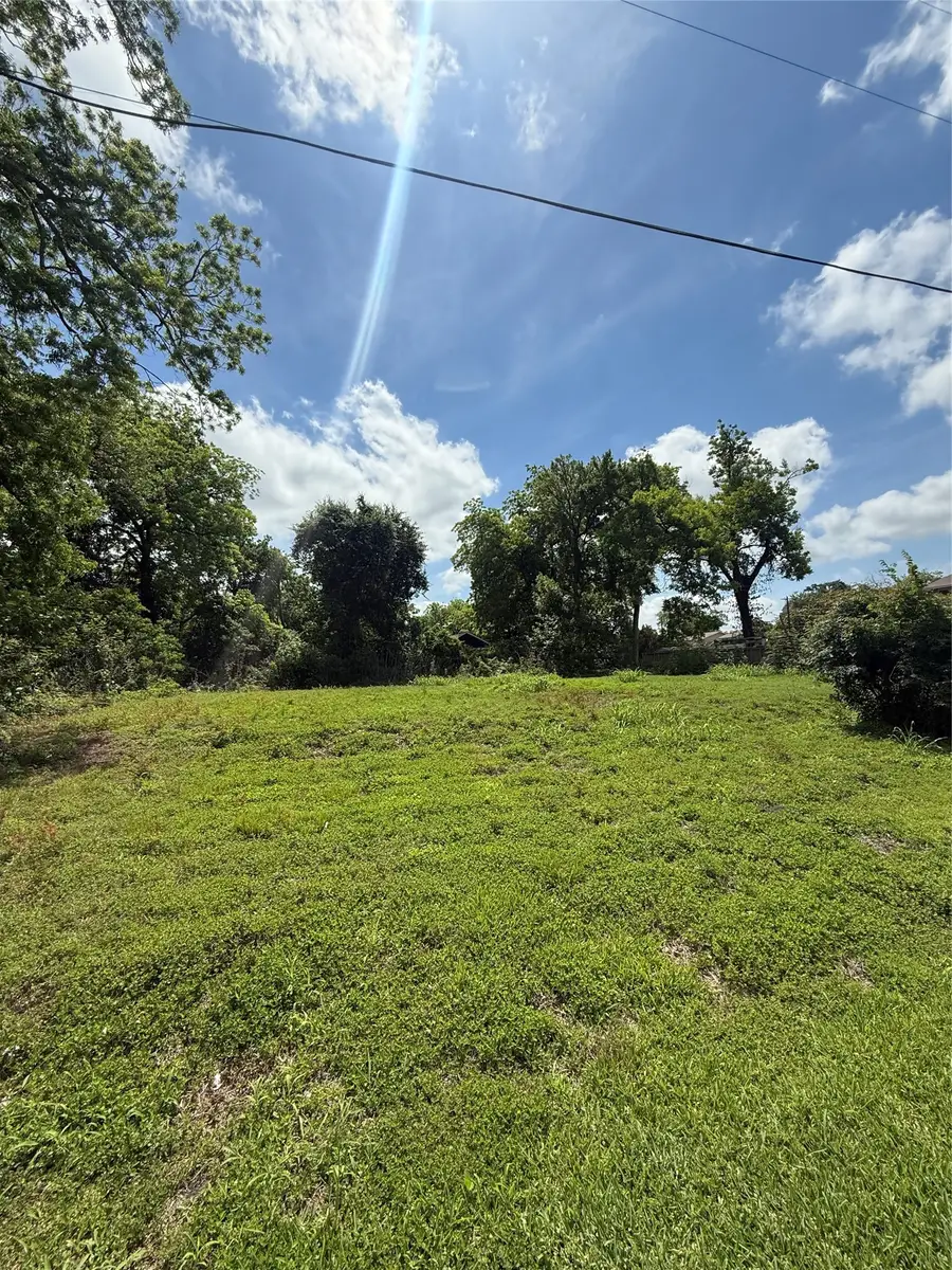 225 Preston Street, La Marque, TX 77568 - #2