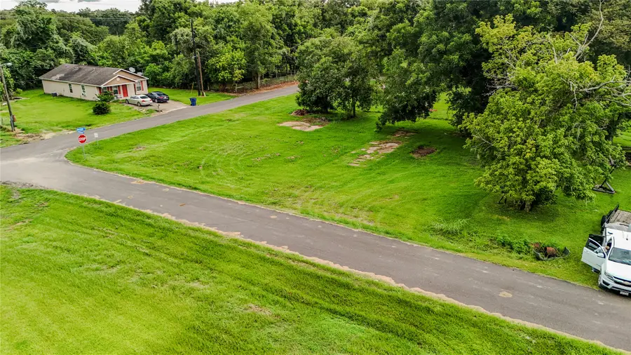 620 Austin Street, West Columbia, TX 77486 - #3