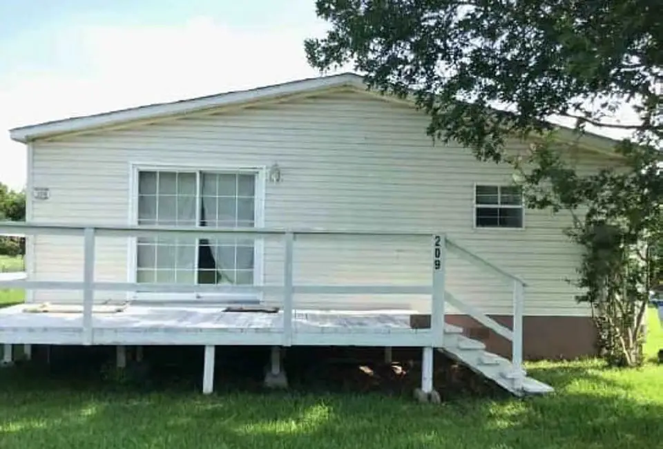 209 4th Street, Valley View, TX 76272 - #1